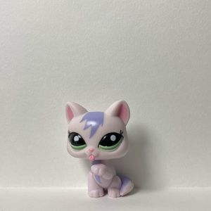 Littlest pet shop purple cat